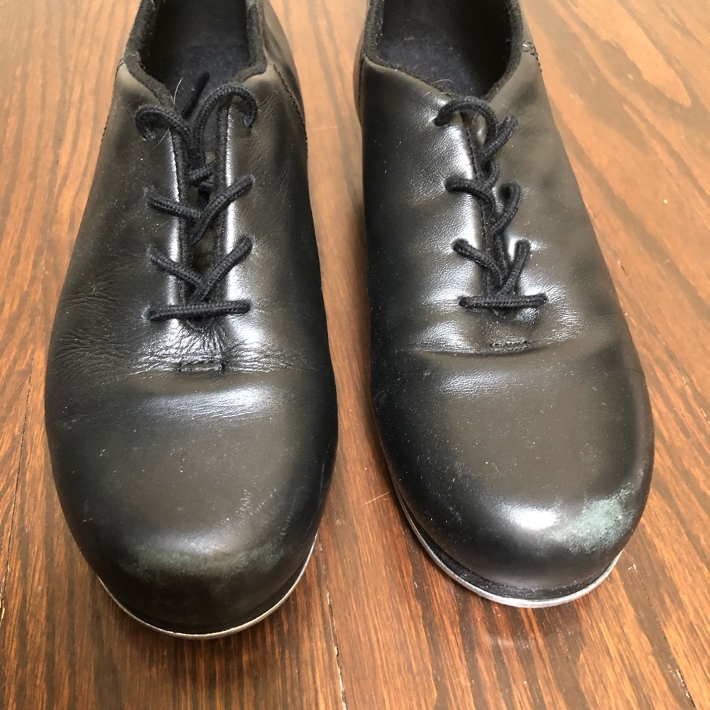Black Leather Dance Tap Shoes. Leather upper.